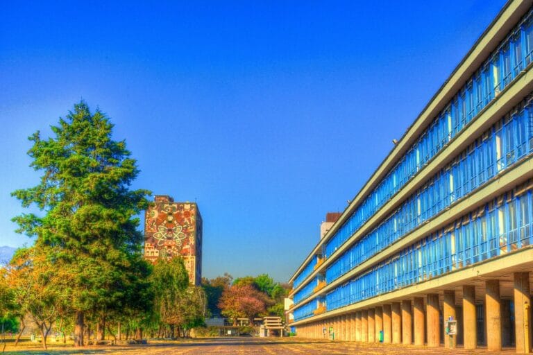Explorando la Facultad de Derecho de la UNAM