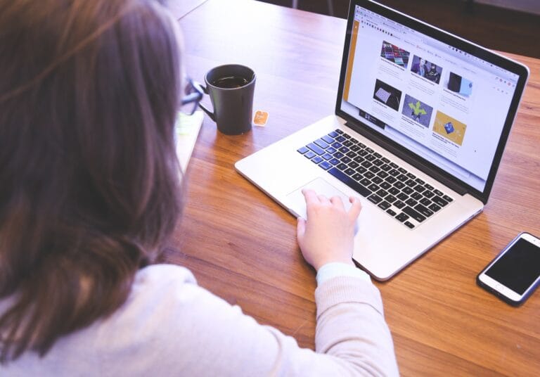 Descubre cómo asegurar tu inscripción en la universidad de tus sueños