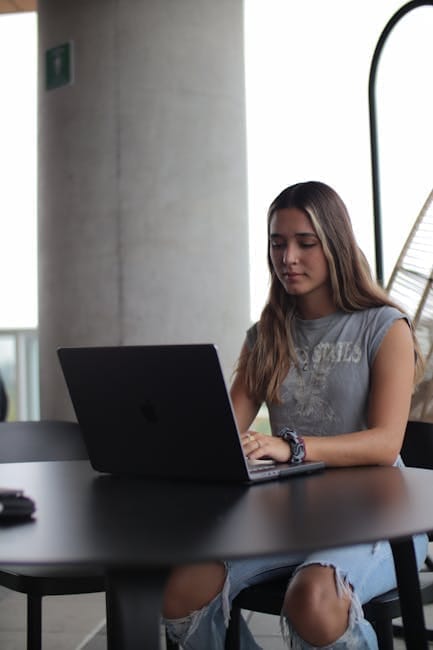 Descubre la Psicología Online en la Universidad: ¡Aprende y crece desde cualquier lugar! Descubre la Psicología Online en la Universidad: ¡Aprende y crece desde cualquier lugar!